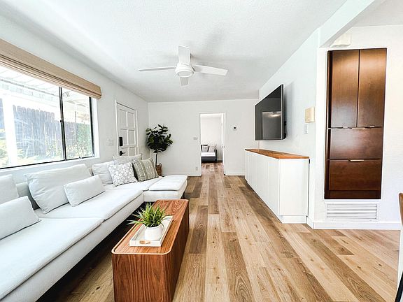 5th image of 4909 San Feliciano Dr