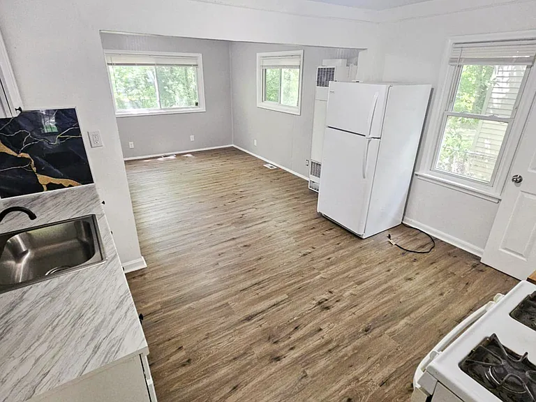 15901 Beaverland St — Photo 5