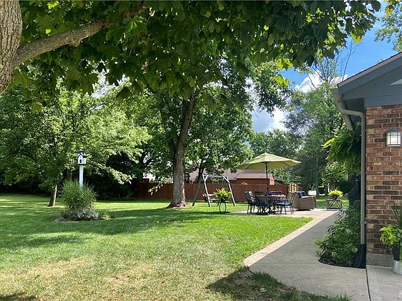3rd image of 7552 Abraham Ct