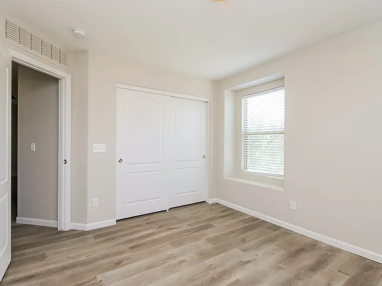 899 S Pheasant Dr — Photo 13