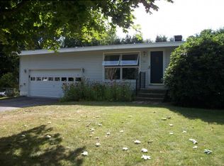 53 Hillside Dr, Greenland, NH 03840