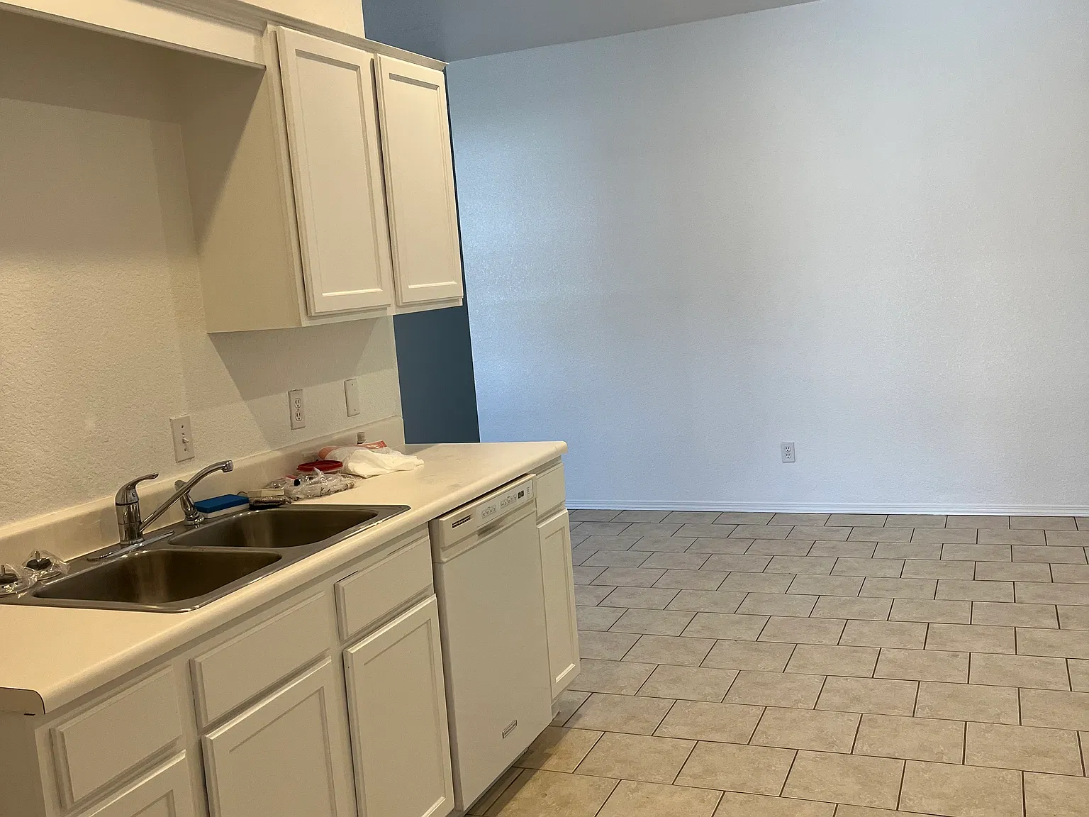 3 bed, 1545 sqft, $1,200 — Photo 4