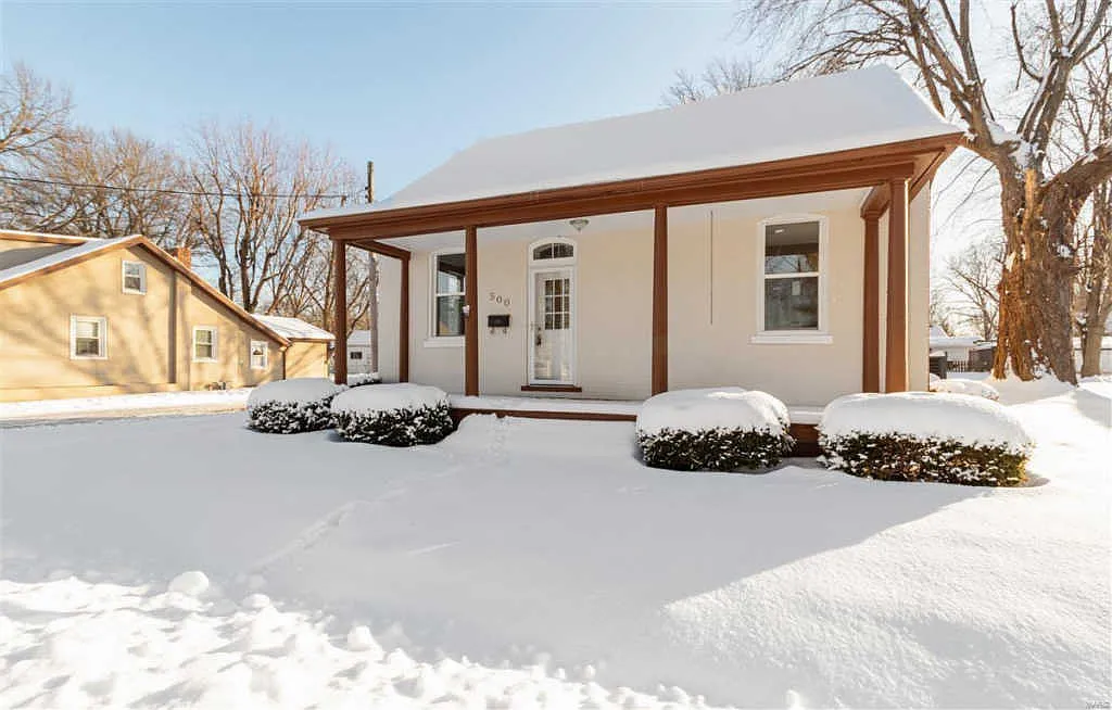500 W Oak St photo 1