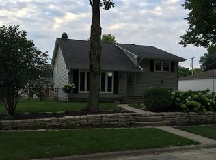 202 E 12th St, Tipton, IA 52772