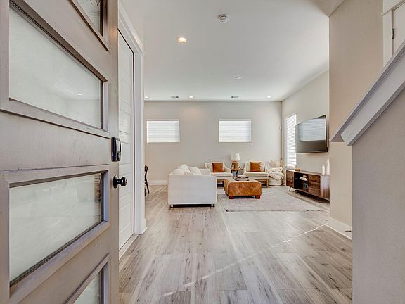 3rd image of 1181 W Tidwell Rd #A