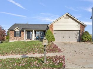 3826 Rocky Mound Dr, Wentzville, MO 63385