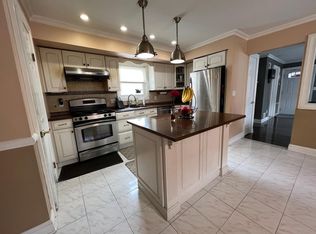 129 Beach St, Jersey City, NJ 07307