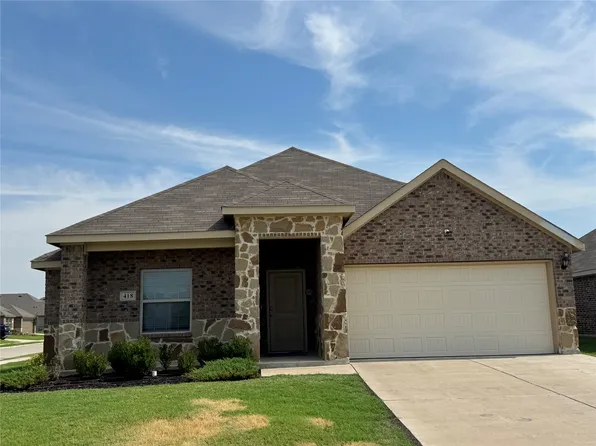 418 War Emblem Ln, Waxahachie, TX 75165