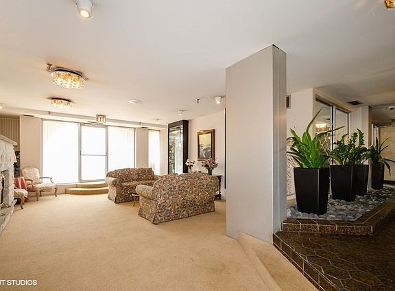2nd image of 6400 N Cicero Ave APT 502