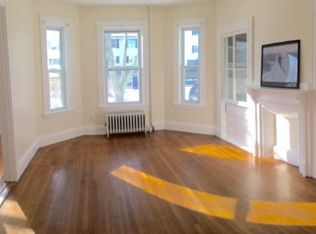 35 Jewett St #35, Newton, MA 02458