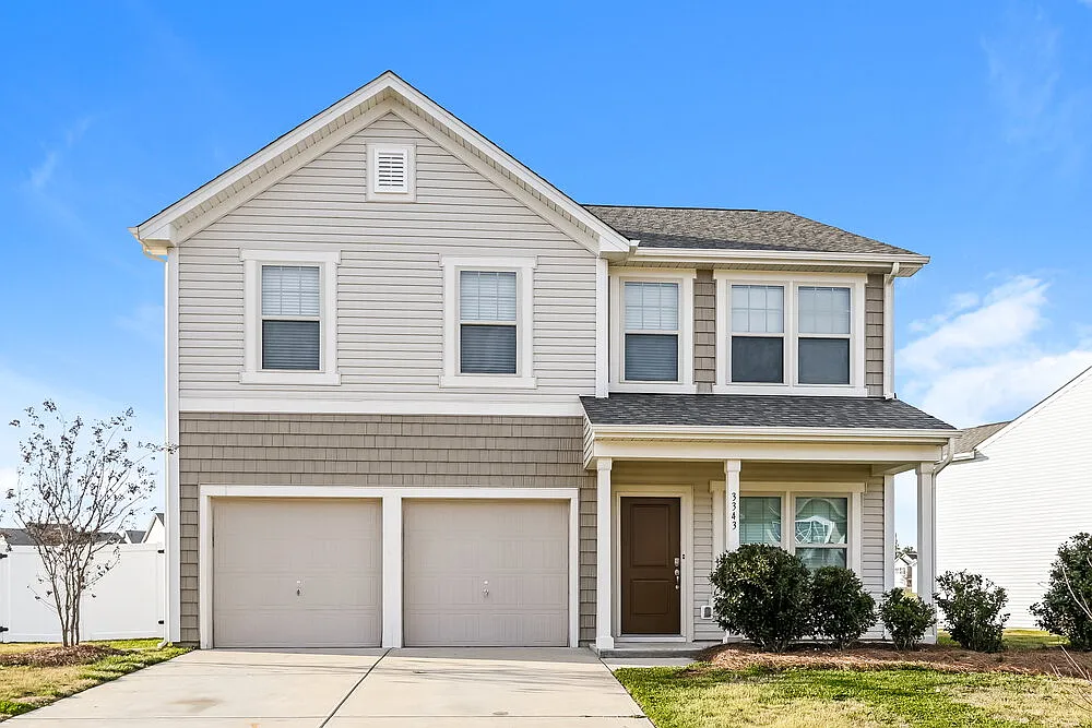 4 bed, 2.5 bath, 2480 sqft, $2,485 — Photo 1