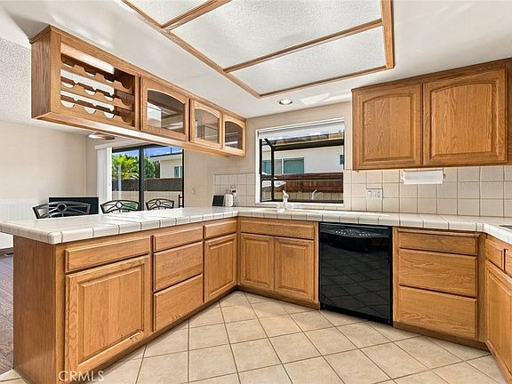 2nd image of 1546 19th St