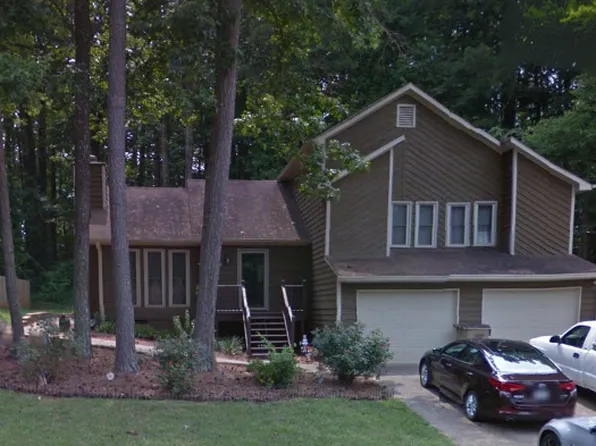 3131 Calumet Cir, Dallas, GA 30132