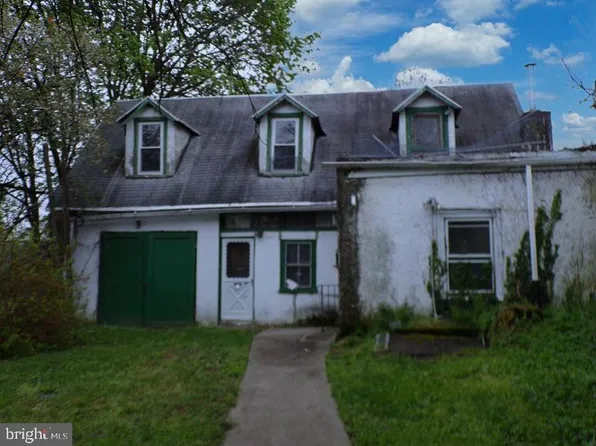 236 E Hortter St, Philadelphia, PA 19119
