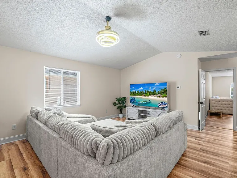 2658 Sam Houston Pl — Photo 4
