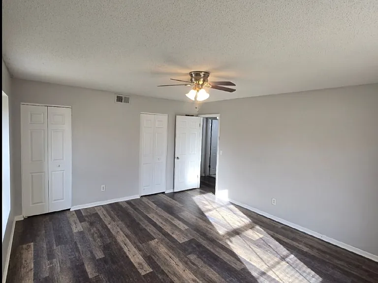 8721 Countryshire Ln #4 — Photo 17