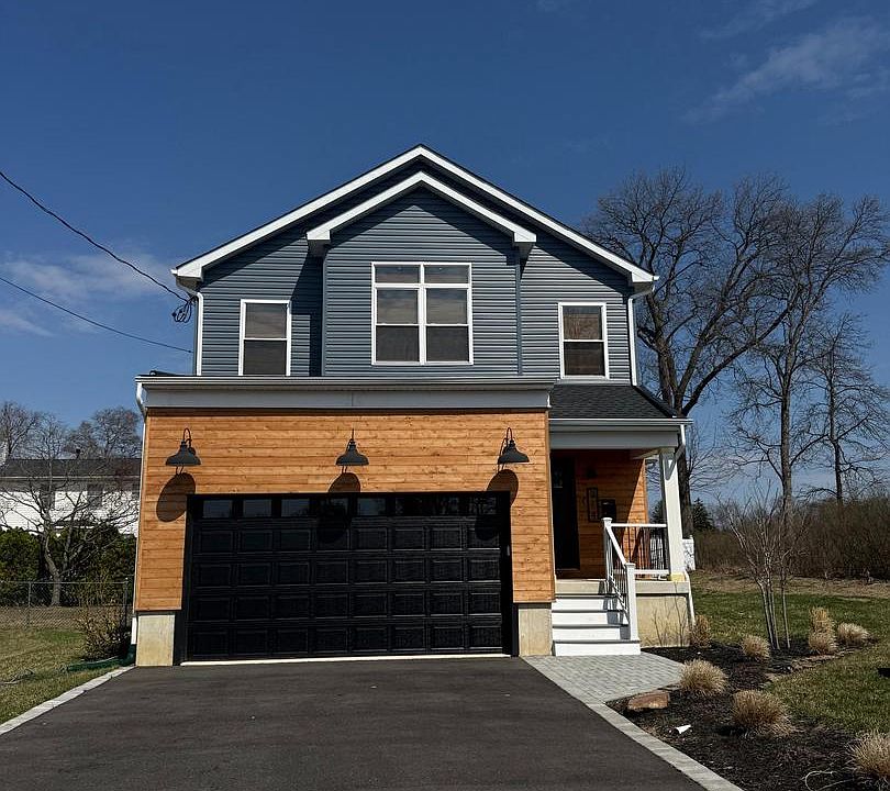 1st image of 914 James Ave