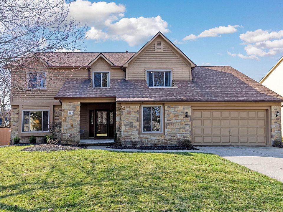 1st image of 807 Waterton Dr
