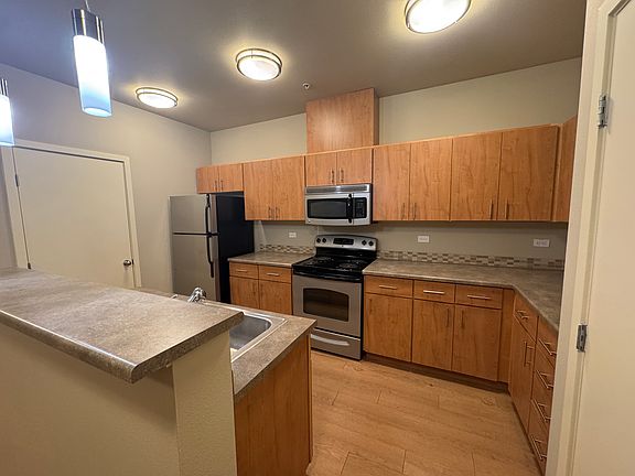 2nd image of 967 Discovery Cir NE Unit 204