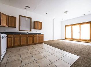 3108 W Polk St #3, Chicago, IL 60612