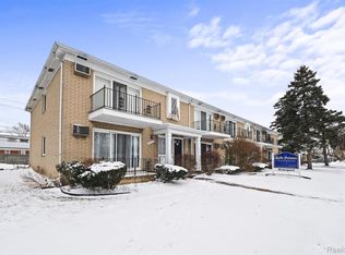 22270 Kelly Rd, Eastpointe, MI 48021