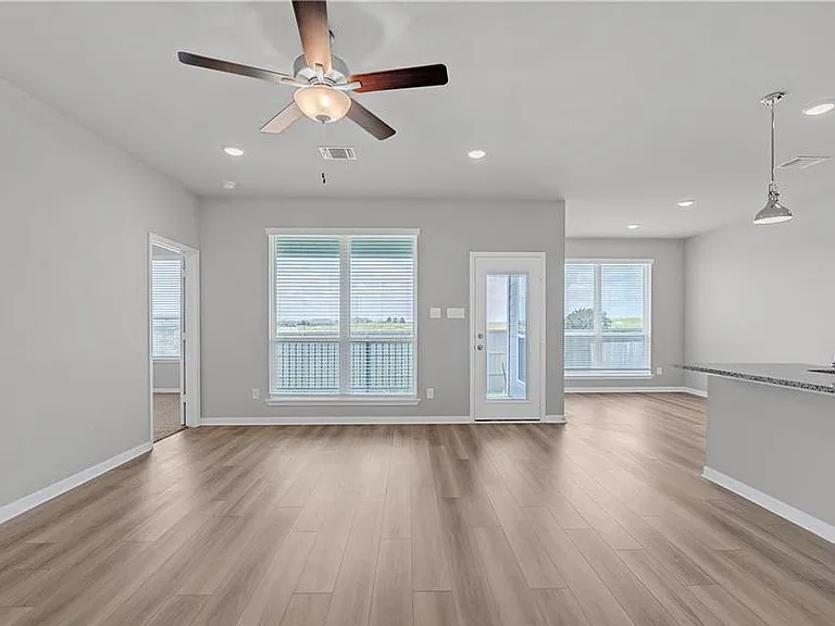 4537 Allison Dr — Photo 6