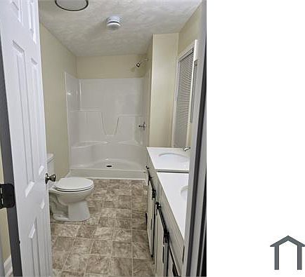 2nd image of 325 Neville St