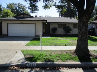 1239 E San Jose Ave, Fresno, CA 93710