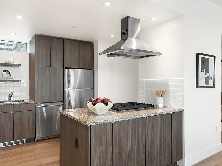 306 W 48th St #3C — Photo 5