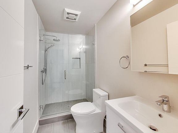 5th image of 3680B 16th St