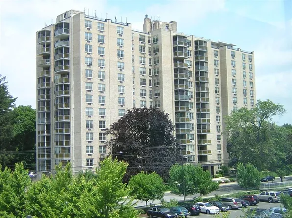 1 Strawberry Hill Court #7F, Stamford, CT 06902