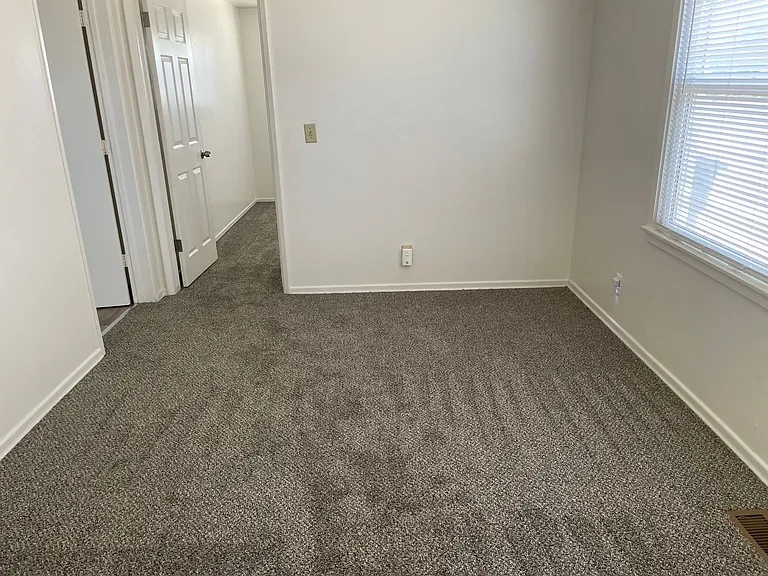 524 W Loop Dr — Photo 15
