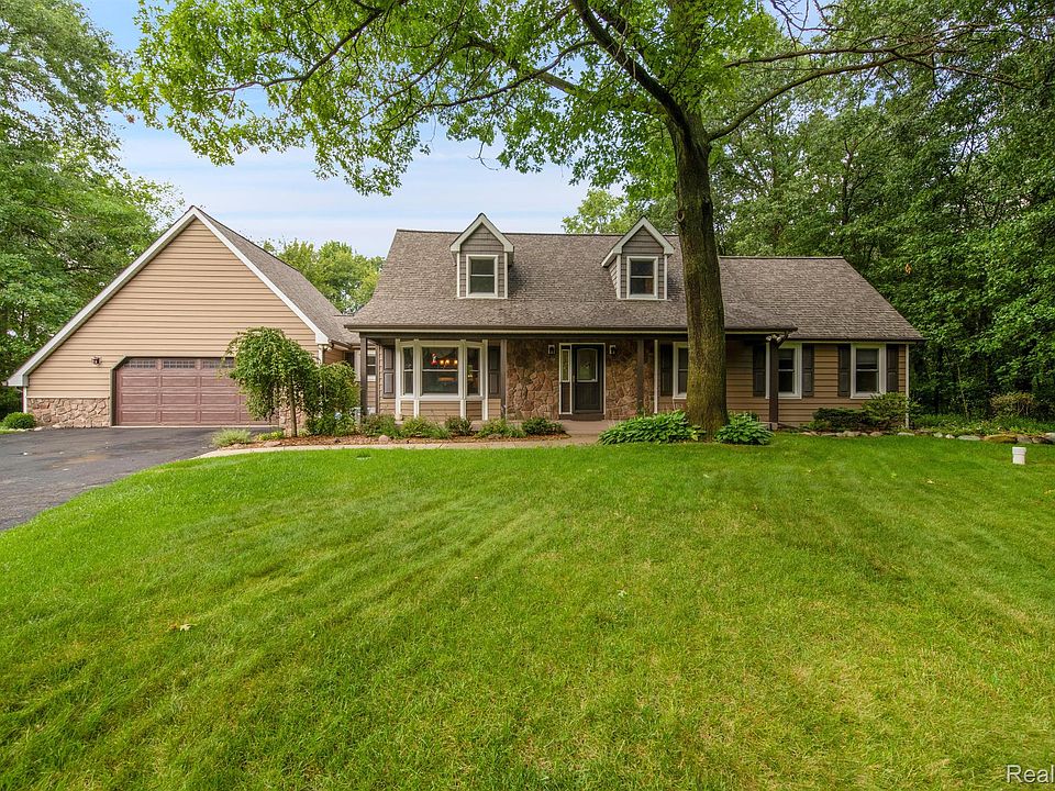 1st image of 639 Highland Dr