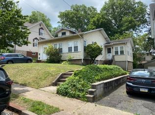 534 Hillcrest St, Teaneck, NJ 07666