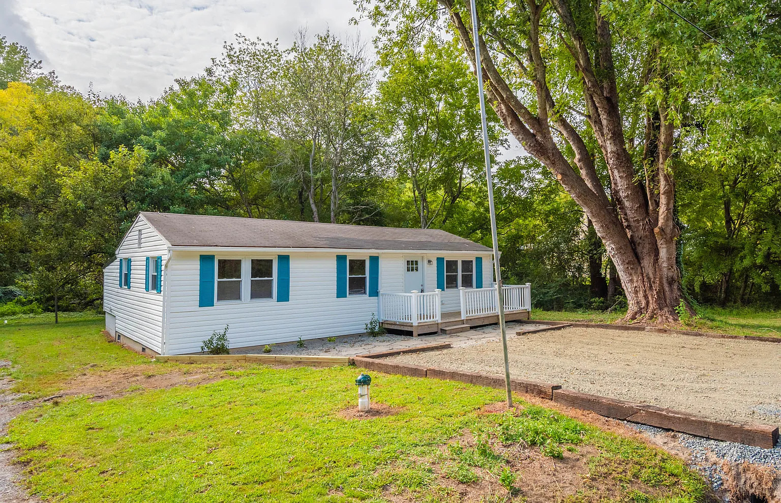9201 Seahawk Rd photo 1