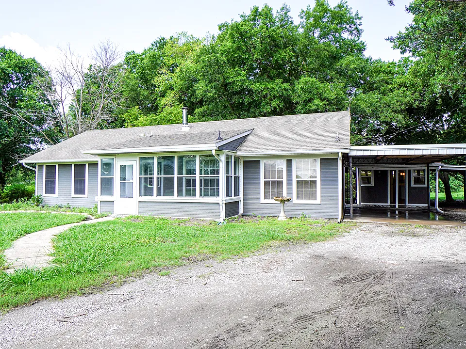 1044 N King Rd