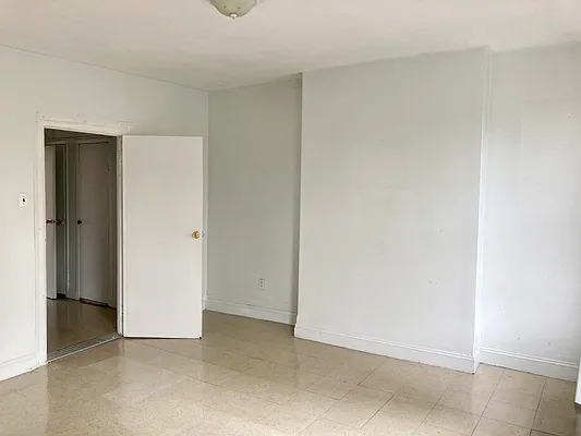 Rented by OT Real Estate | media 2