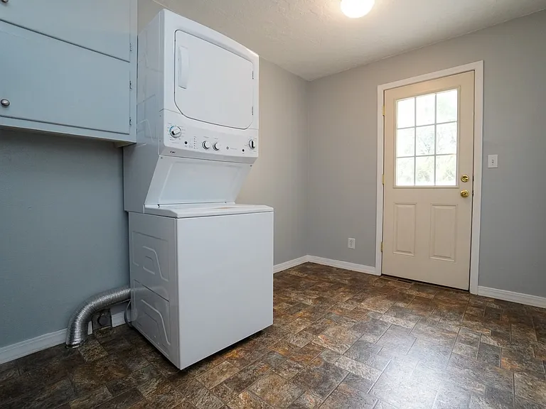 1517 S Chrisway Dr — Photo 24