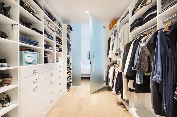 Sold by Compass | media 31