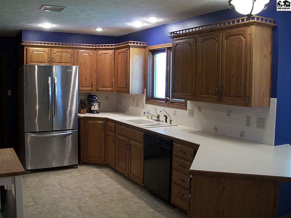 3rd image of 2707 Westminster Dr