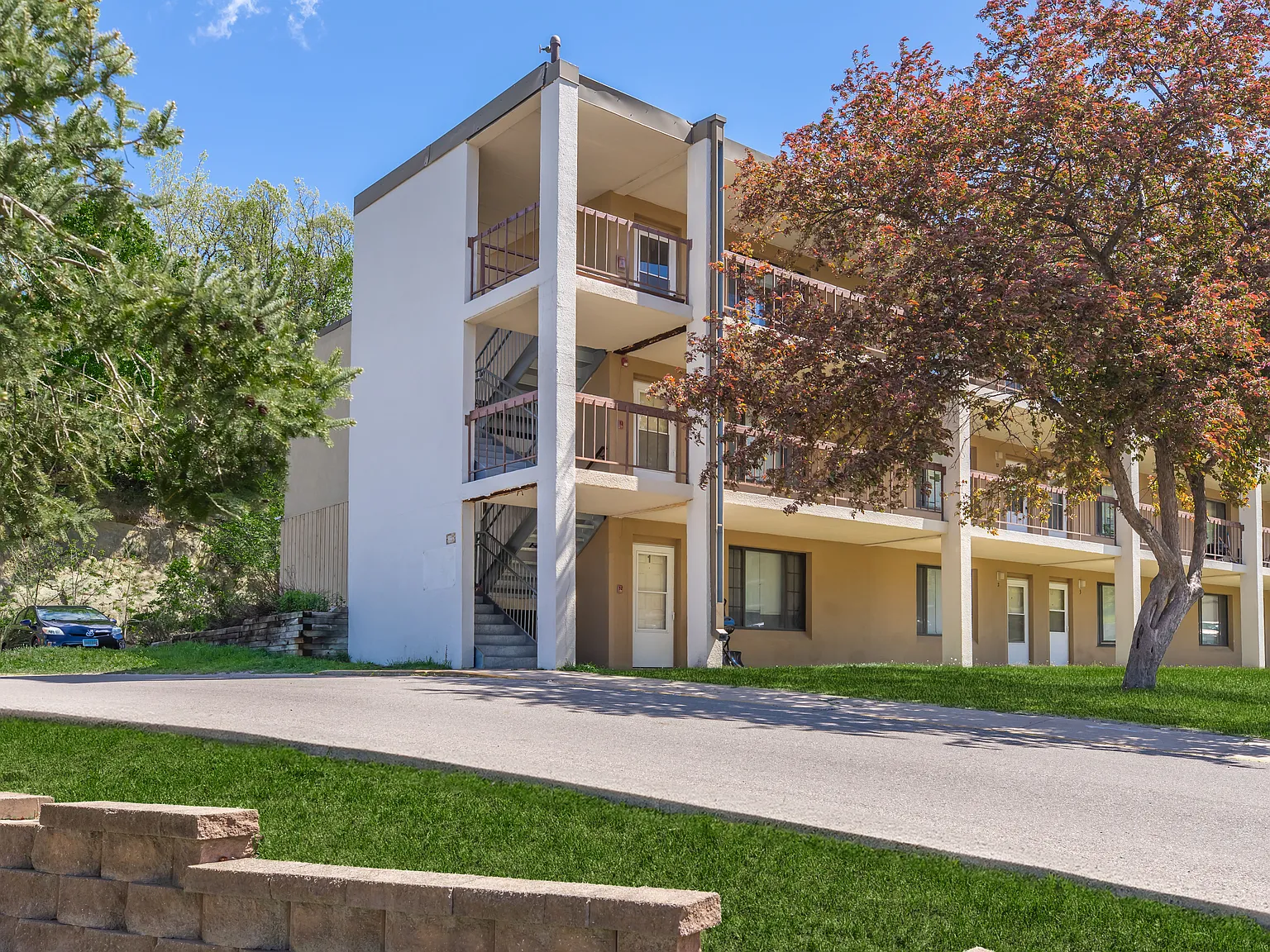 Northern Hills Apartments — Photo 4