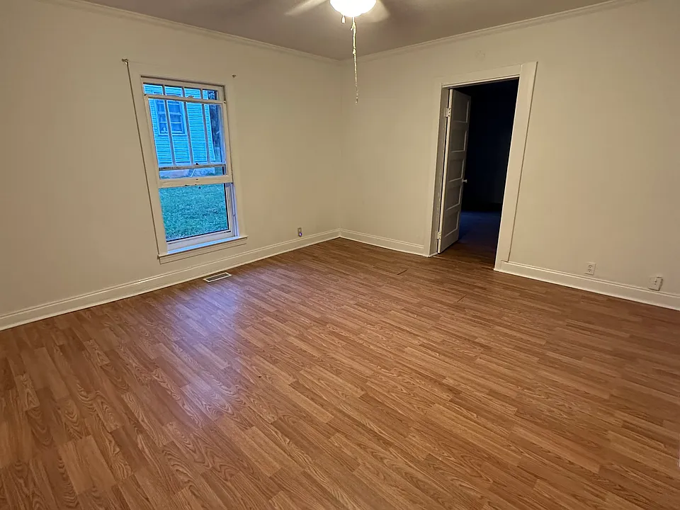 1440 Banks Rd