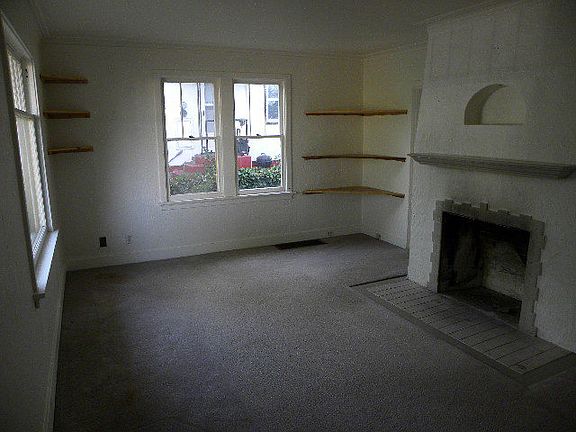 2nd image of 307 N Bellevue Ave