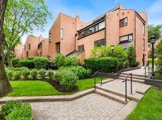 10 Walker Ave #116, Toronto, ON M4V1G2