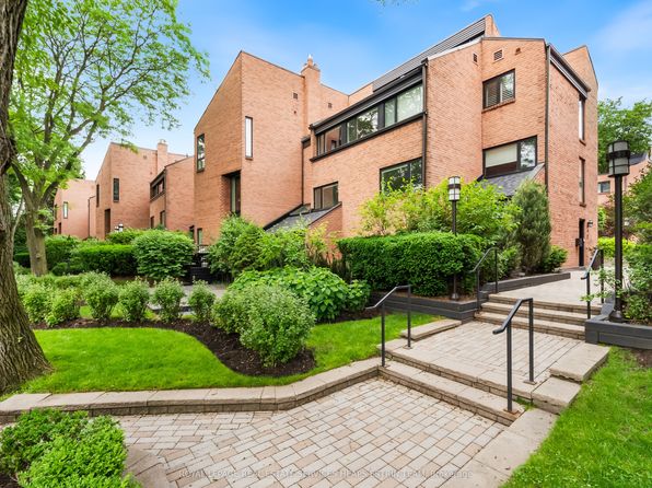 10 Walker Ave #116, Toronto, ON M4V 1G2