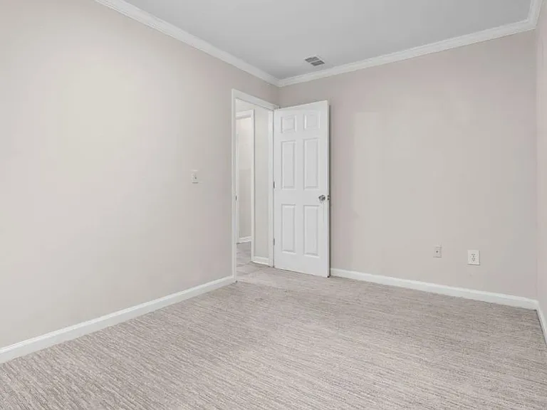 2787 Parliament Ct — Photo 5