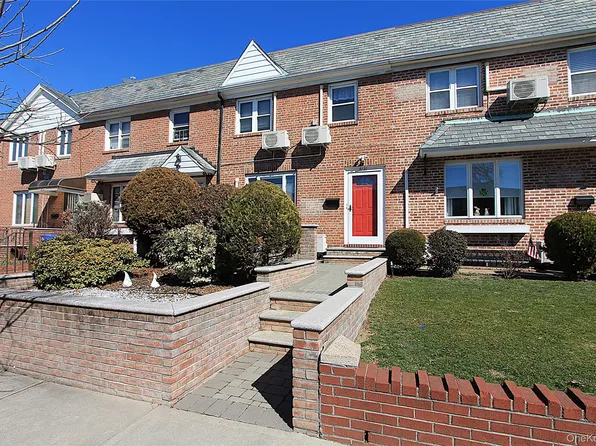 61-21 81st Street, Middle Village, NY 11379