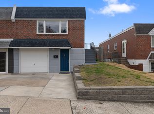 760 Hill Rd, Philadelphia, PA 19128