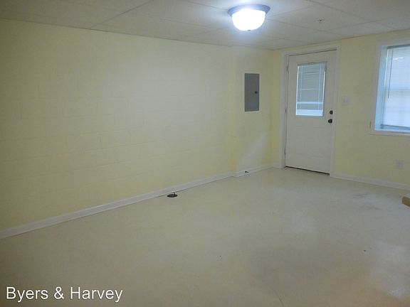 2nd image of 636 Robb Ave APT E
