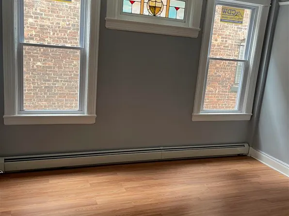 24 Eastern Parkway image 9 of 19